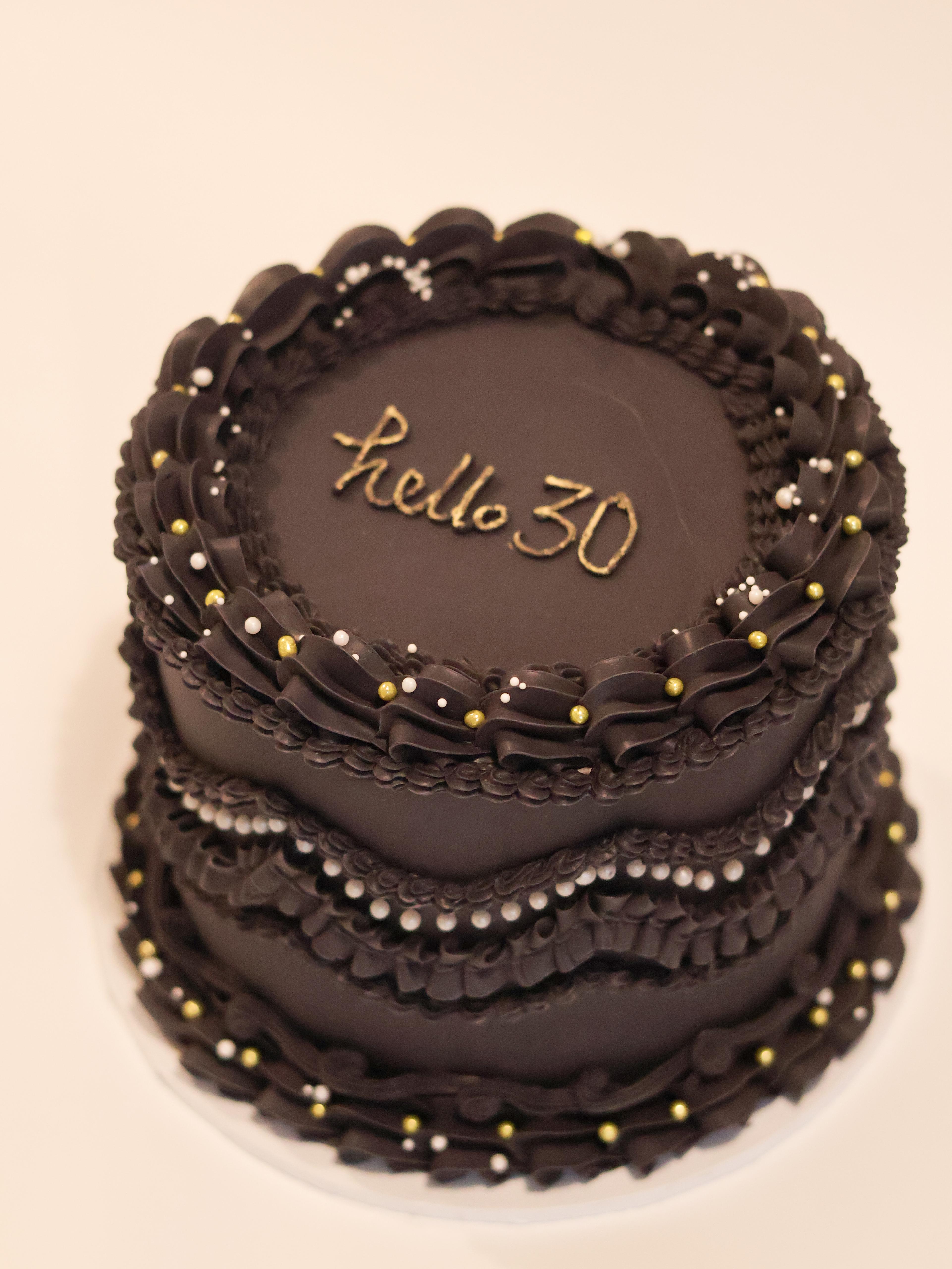 Cake by Fluffy Bakehouse