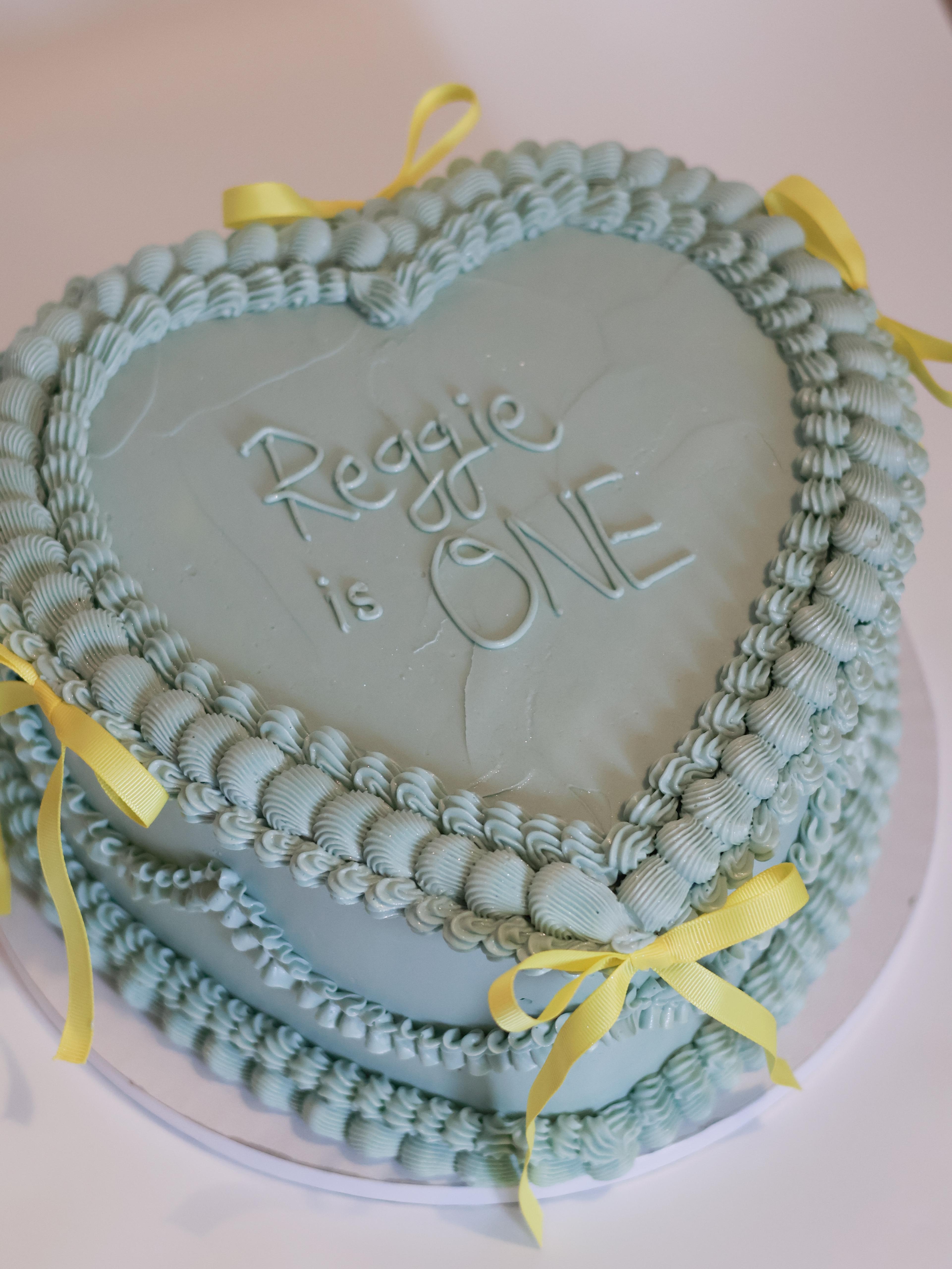 Cake by Fluffy Bakehouse