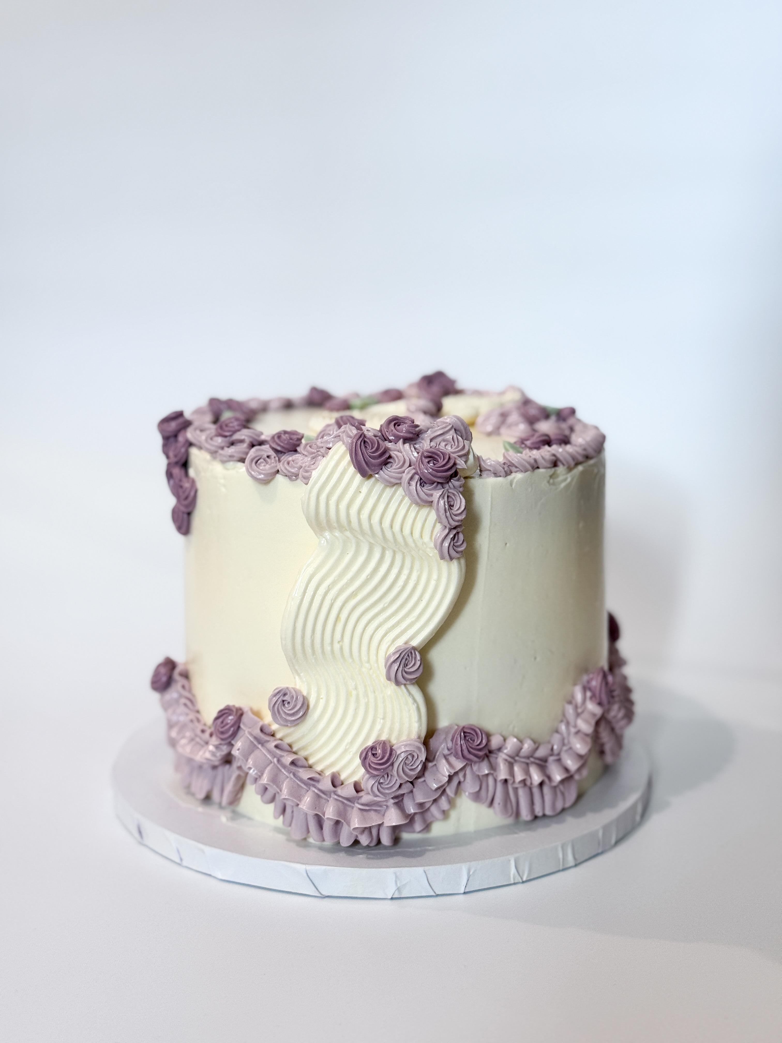 Cake by Fluffy Bakehouse